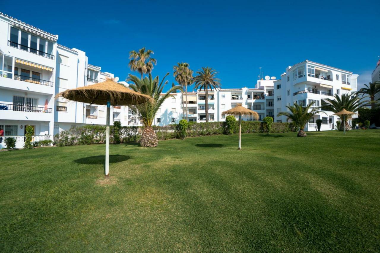 Palmeras 80 Menyber Nerja Extérieur photo